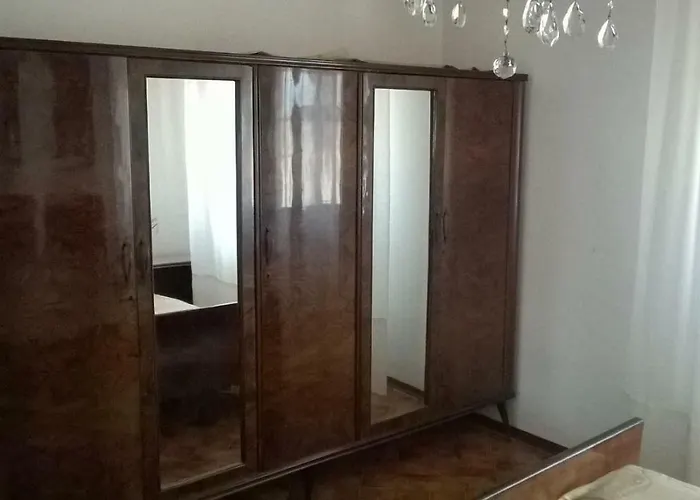 Grazioso E Confortevole A Διαμέρισμα
